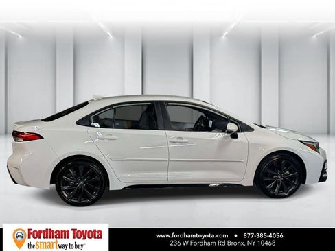 Used 2024 Toyota Corolla SE FWD image 8