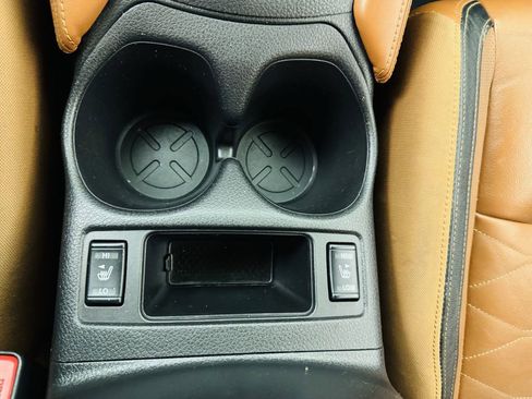 Used 2018 Nissan Rogue SL w/ Premium Package AWD/4WD image 19