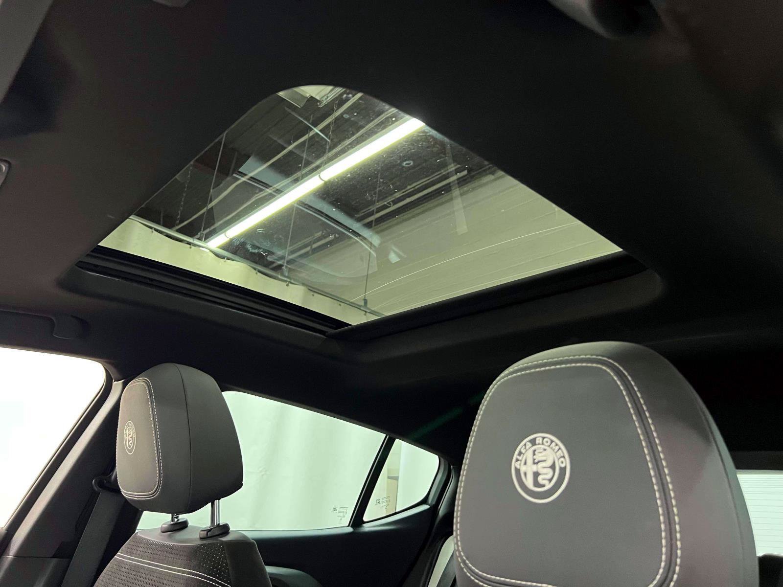Used 2026 Alfa Romeo Tonale w/ Active Assist Package AWD/4WD image 19