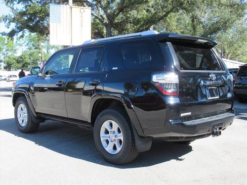 Used 2016 Toyota 4Runner SR5 image 4