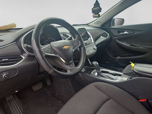 Used 2020 Chevrolet Malibu LT FWD image 21