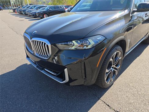 New 2026 BMW X5 xDrive40i AWD/4WD image 9