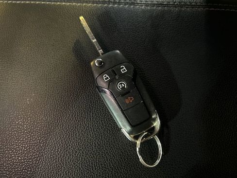 Used 2022 Ford F150 XLT w/ Equipment Group 301A Mid image 33