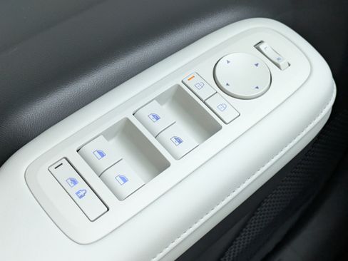 New 2027 Hyundai Santa Fe SEL FWD image 19