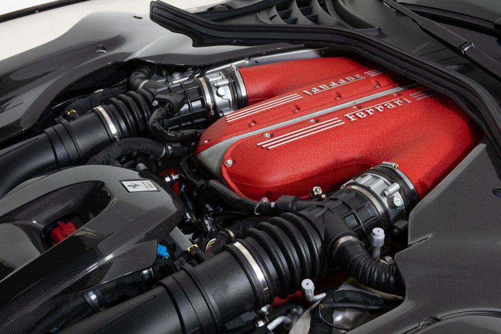 Used 2025 Ferrari 12Cilindri RWD image 24