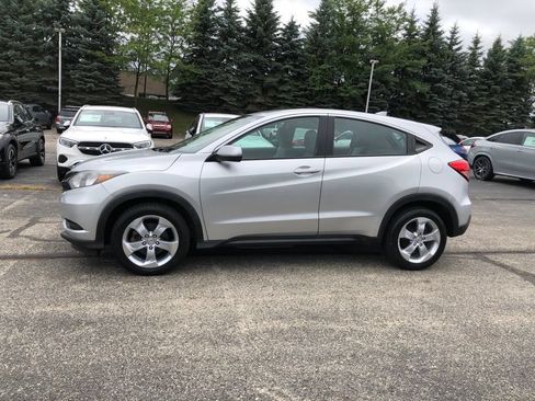 Used 2016 Honda HR-V LX image 7