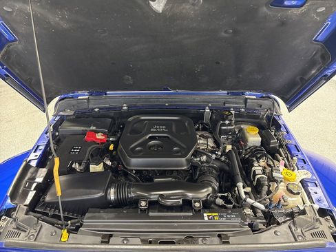 Used 2018 Jeep Wrangler Unlimited Sahara image 35