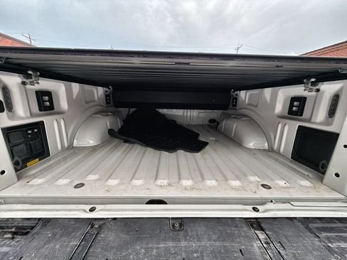 Used 2025 Ford F150 Lightning Platinum AWD/4WD image 22