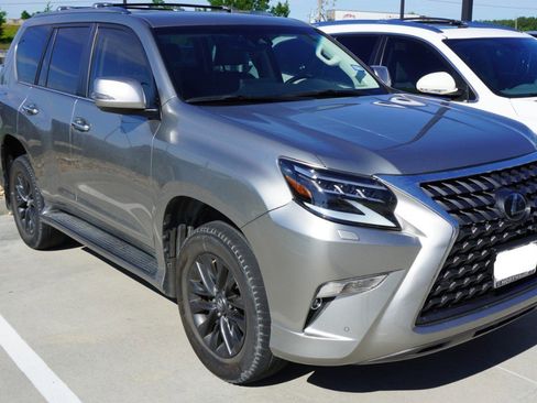 Used 2023 Lexus GX 460 Premium image 3