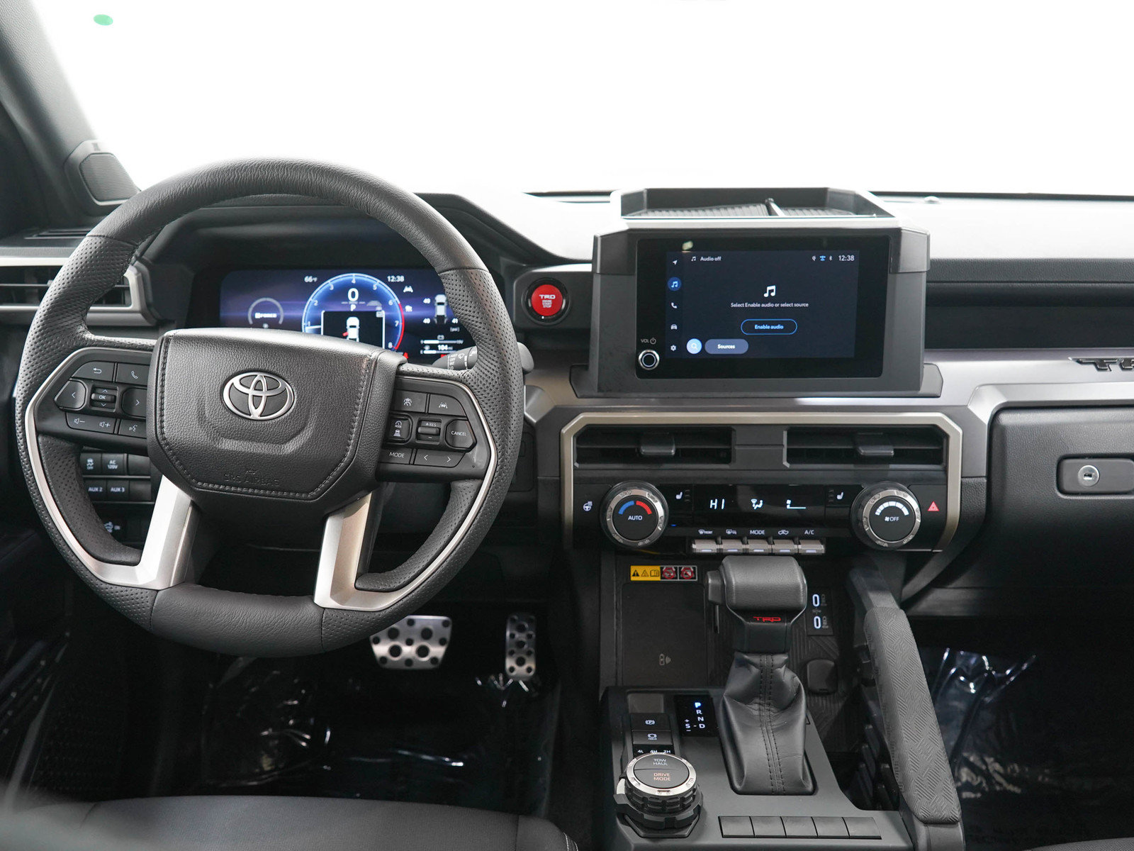 Used 2026 Toyota Tacoma TRD Sport w/ TRD Sport Upgrade Package AWD/4WD image 16