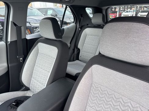 Used 2024 Chevrolet Equinox LS image 7