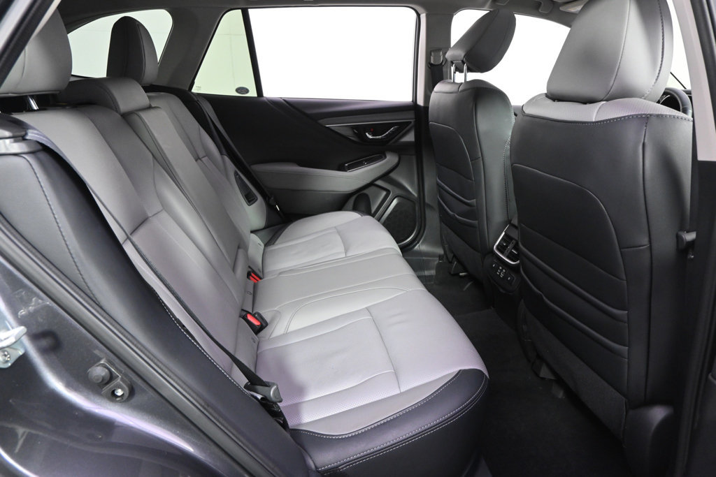 Used 2025 Subaru Outback Limited AWD/4WD image 18
