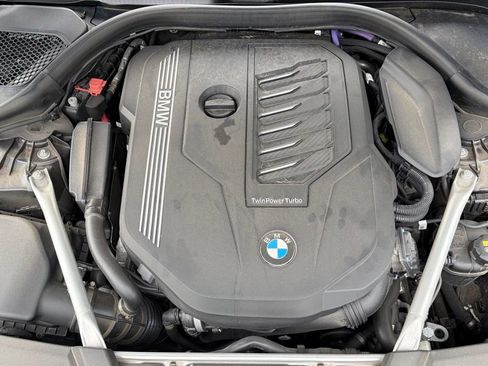 Used 2023 BMW 540i xDrive w/ M Sport Package AWD/4WD image 8