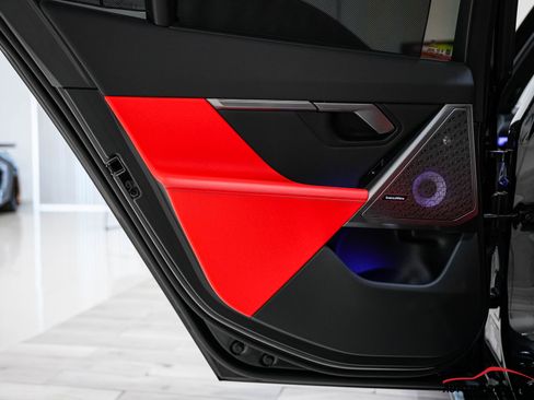 Used 2026 BMW M5 w/ Carbon Package image 74