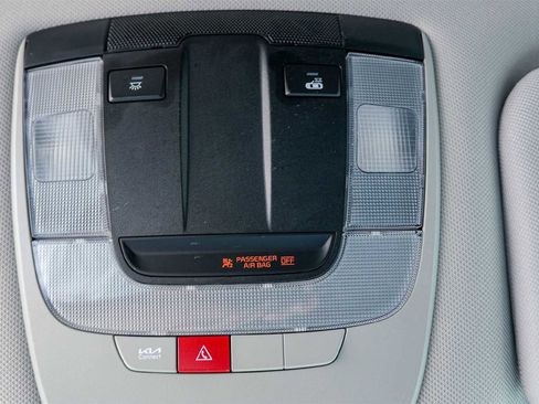 Used 2025 Kia Sorento EX image 27