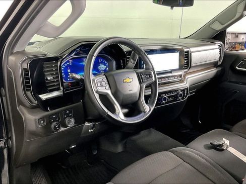 Used 2024 Chevrolet Silverado 1500 LT image 18