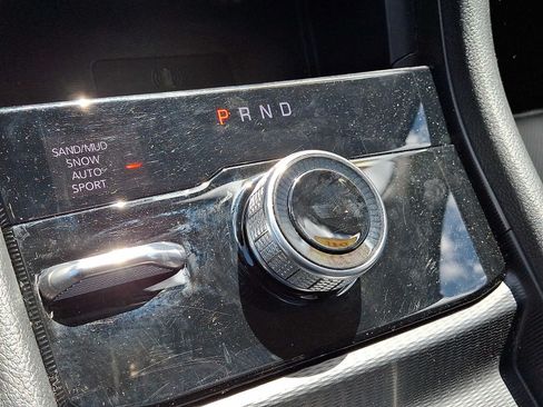 Used 2023 Jeep Grand Cherokee Limited w/ Luxury Tech Group II AWD/4WD image 17