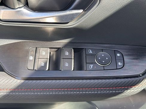 Used 2025 Nissan Kicks SR w/ SR Premium Package image 22