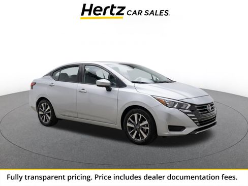 Used 2025 Nissan Versa SV FWD image 1