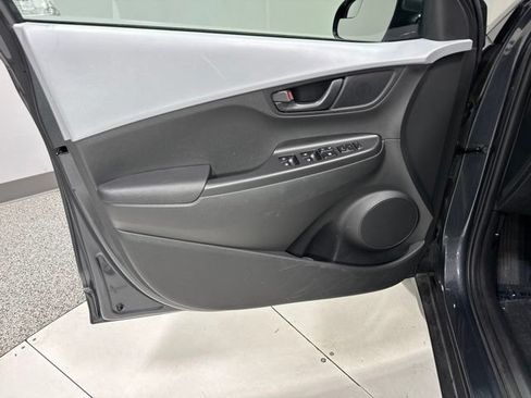 Used 2019 Hyundai Kona SE AWD/4WD image 6