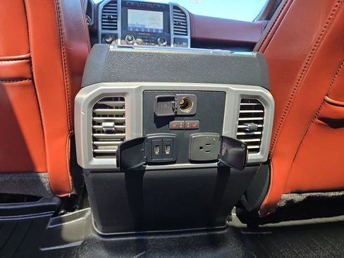 Used 2020 Ford F150 Platinum w/ Technology Package AWD/4WD image 31