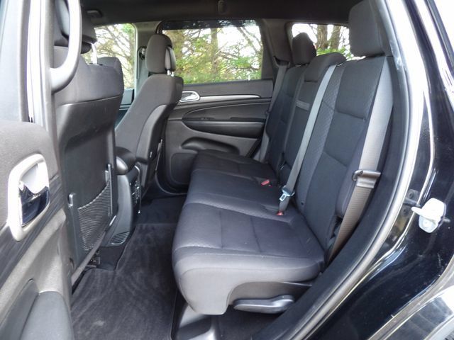 Used 2020 Jeep Grand Cherokee Laredo AWD/4WD image 8