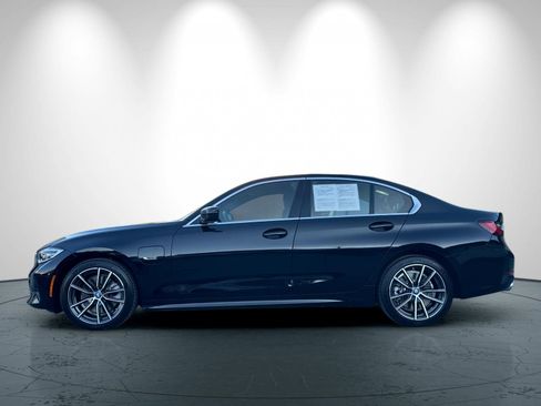 Used 2022 BMW 330e w/ Premium Package image 7