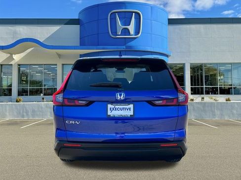 Used 2023 Honda CR-V EX image 3