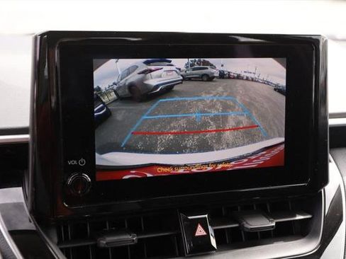 Certified 2025 Toyota Corolla LE image 15