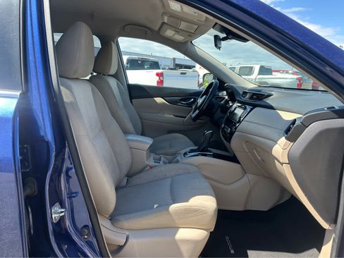 Used 2020 Nissan Rogue SV AWD/4WD image 19