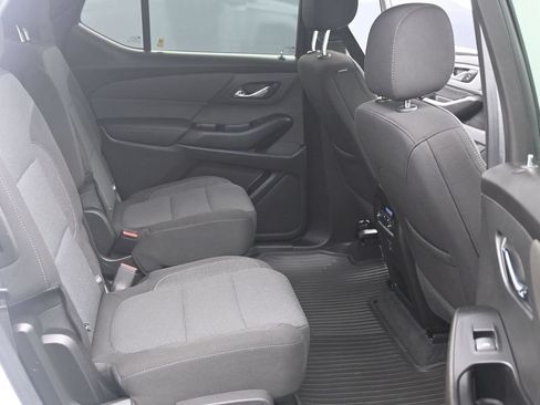 Certified 2023 Chevrolet Traverse LT AWD/4WD image 12