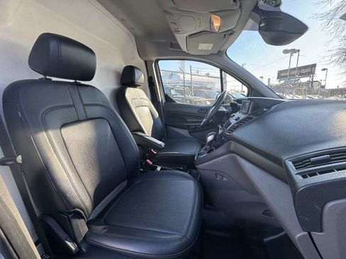 Used 2020 Ford Transit Connect XL image 17