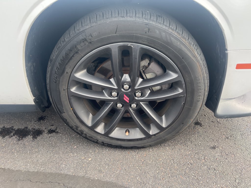 Used 2019 Dodge Challenger GT w/ Blacktop Package AWD/4WD image 11