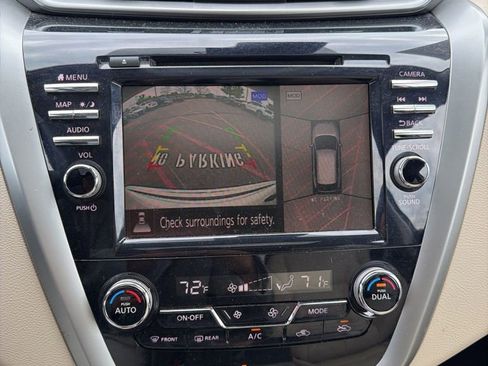 Used 2020 Nissan Murano SL w/ Moonroof Package AWD/4WD image 17