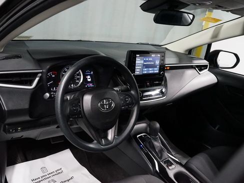 Certified 2022 Toyota Corolla LE FWD image 11