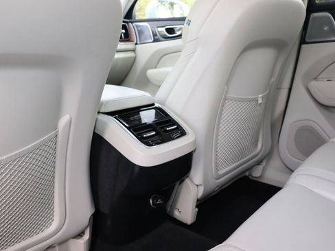 Used 2019 Volvo XC60 T6 Inscription w/ Protection Package Premier AWD/4WD image 35