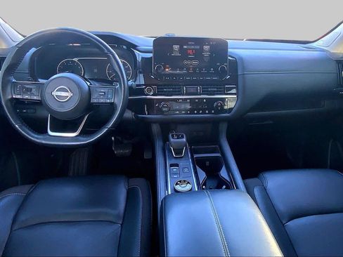 Used 2024 Nissan Pathfinder SL w/ SL Premium Package AWD/4WD image 14