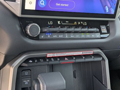 Used 2026 Toyota Sequoia Platinum image 19