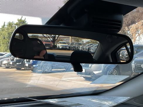 New 2025 Nissan Versa SV w/ Trunk Package image 25