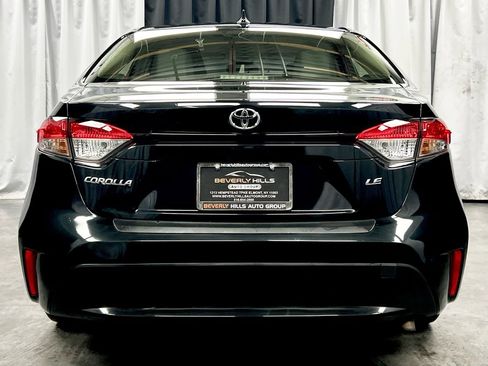Used 2022 Toyota Corolla LE image 7