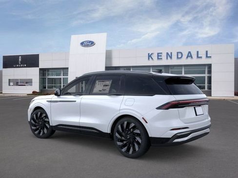 New 2026 Lincoln Nautilus Reserve w/ Jet Appearance Package image 4