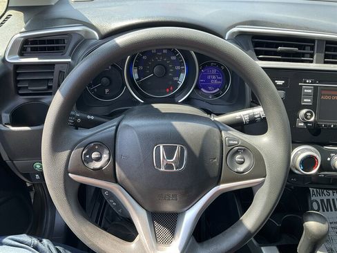 Used 2018 Honda Fit LX image 25