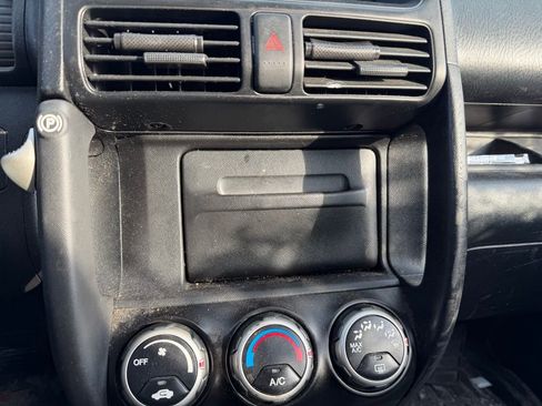 Used 2003 Honda CR-V LX image 17