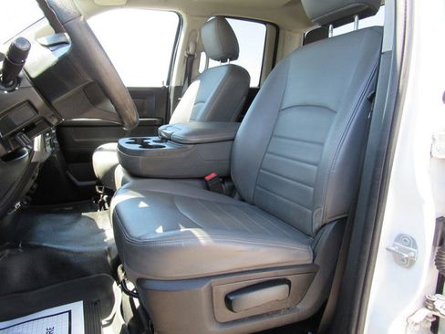 Used 2020 RAM 1500 Tradesman w/ Chrome Appearance Group AWD/4WD image 28