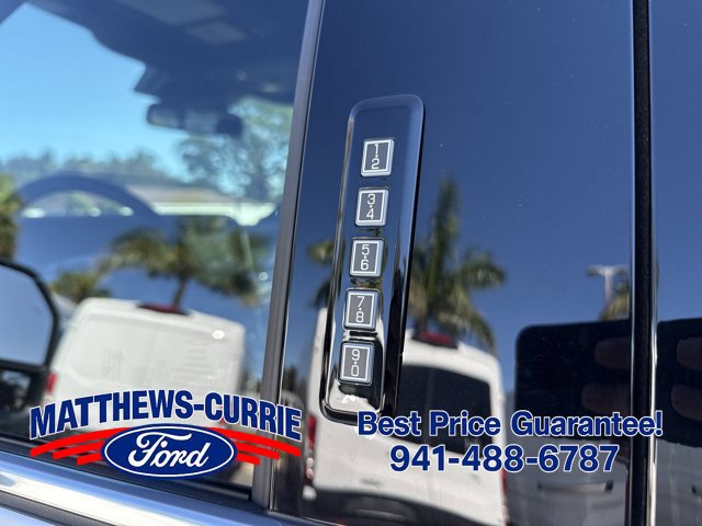 New 2027 Ford F450 Platinum w/ FX4 Off-Road Package AWD/4WD image 9