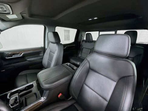 Used 2024 Chevrolet Silverado 1500 LT Trail Boss w/ Convenience Package II AWD/4WD image 22