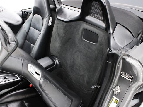 Used 2021 Porsche 718 Boxster w/ Premium Package RWD image 26