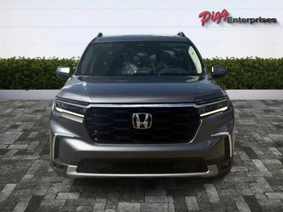 Used 2025 Honda Pilot Elite image 6