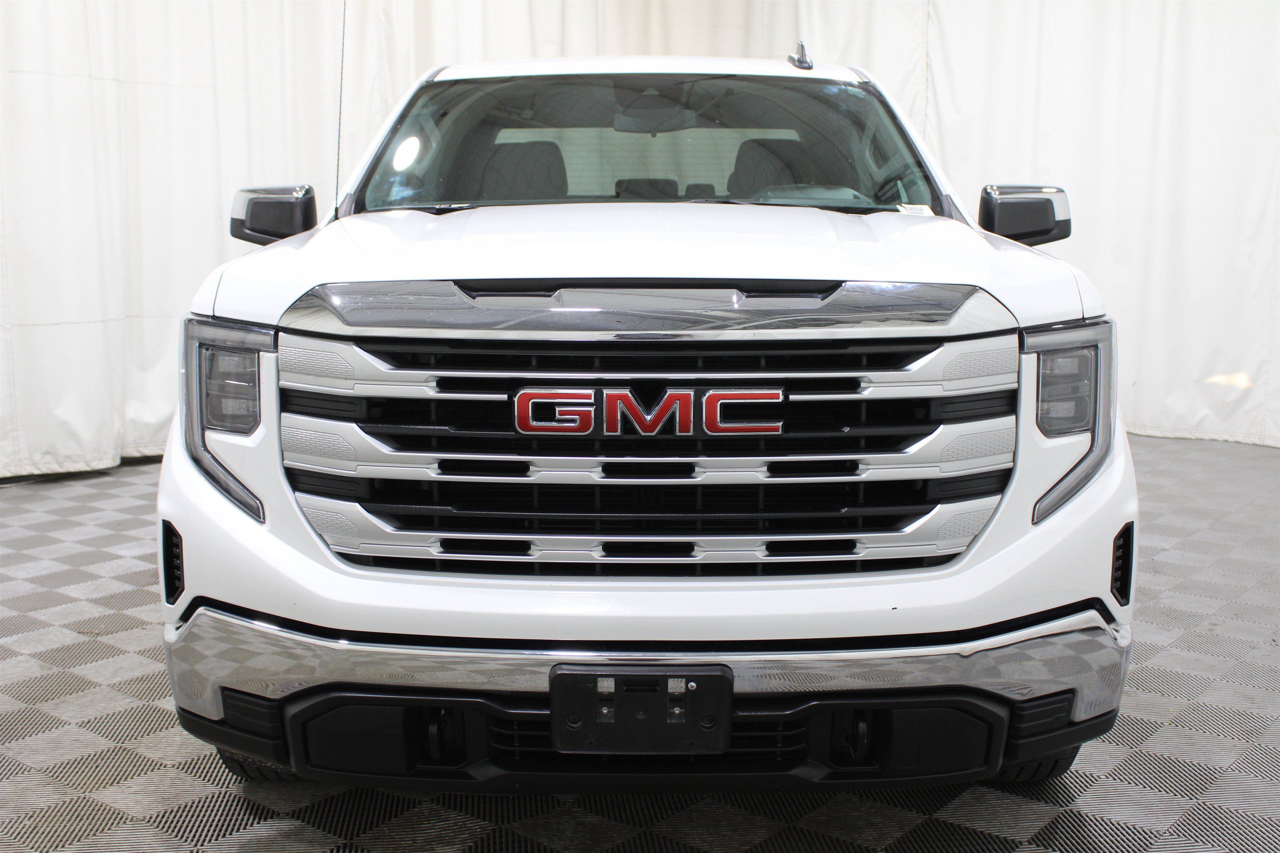Used 2024 GMC Sierra 1500 SLE AWD/4WD image 36