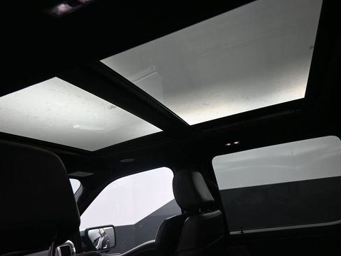 Used 2022 Ford F150 Platinum w/ Equipment Group 701A High image 23